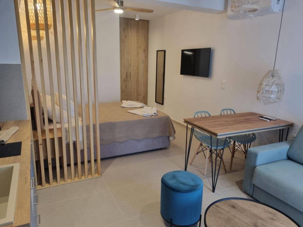 Achilli Apartment *
